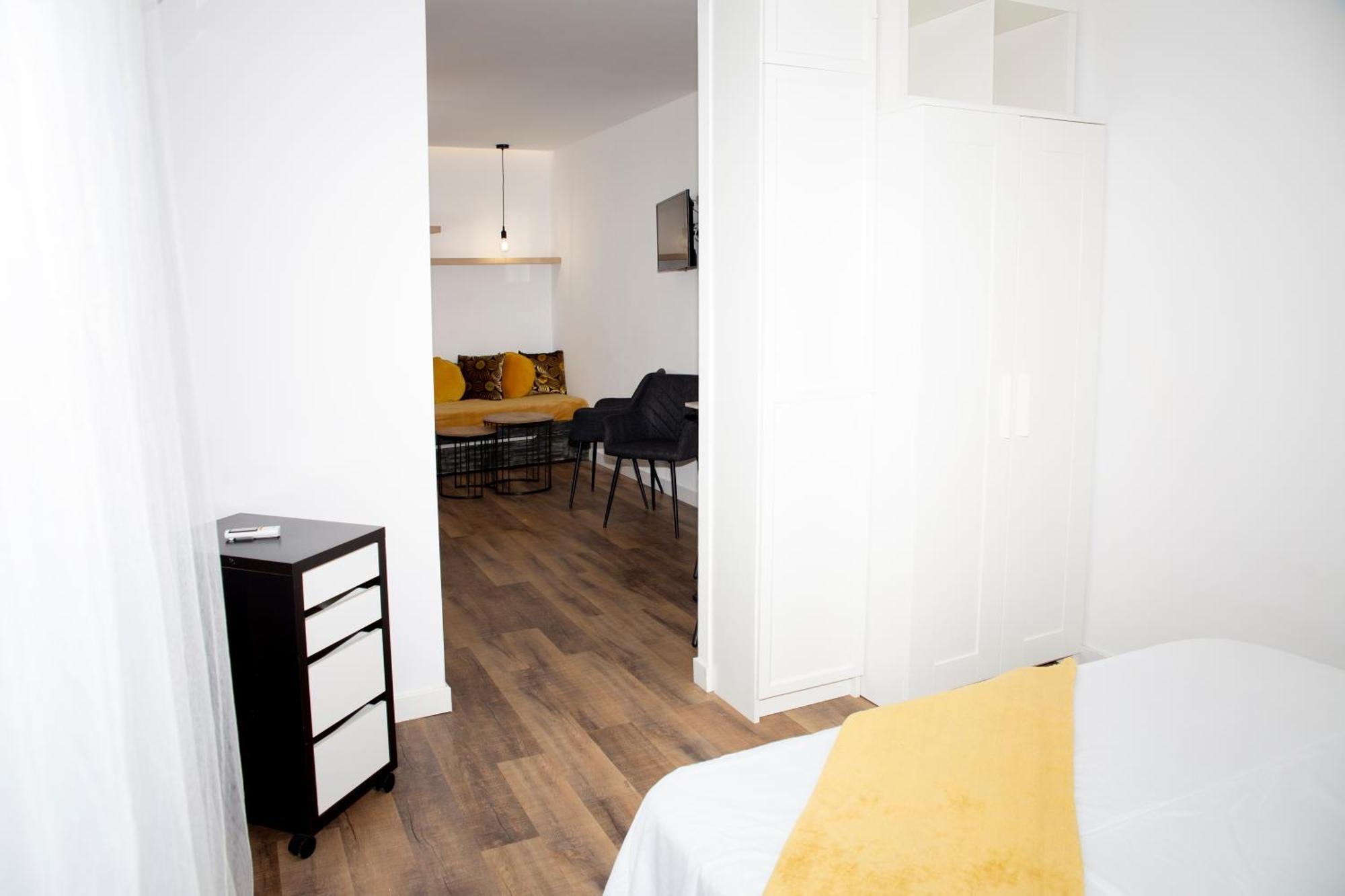 Conil Apartamentos La Dama Y El Vagabundo Conil De La Frontera Zewnętrze zdjęcie