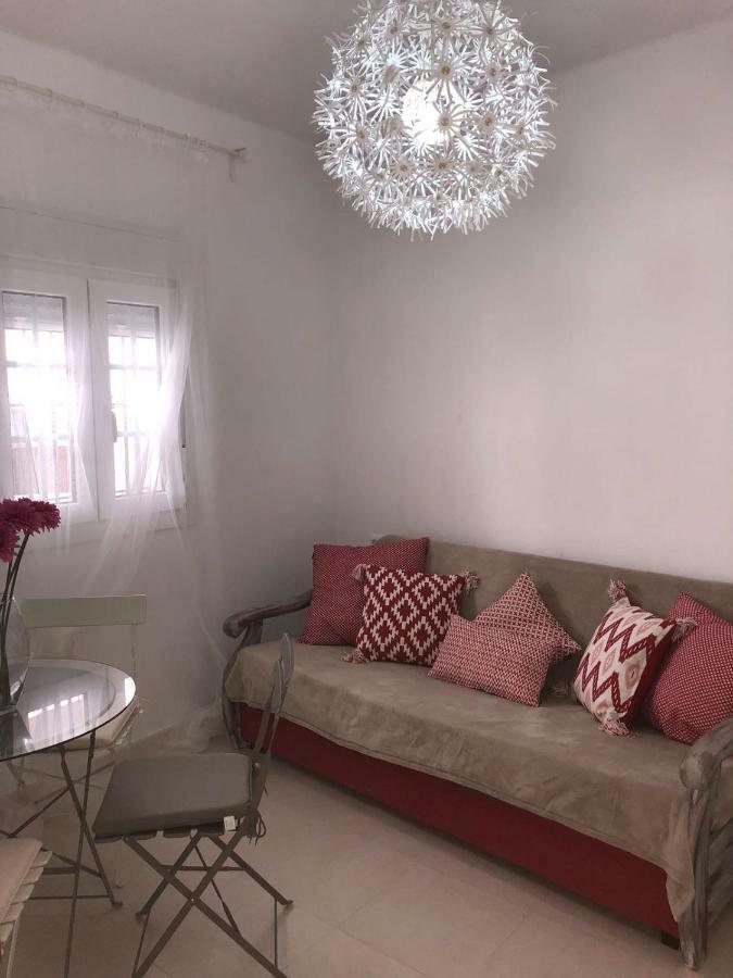 Conil Apartamentos La Dama Y El Vagabundo Conil De La Frontera Zewnętrze zdjęcie