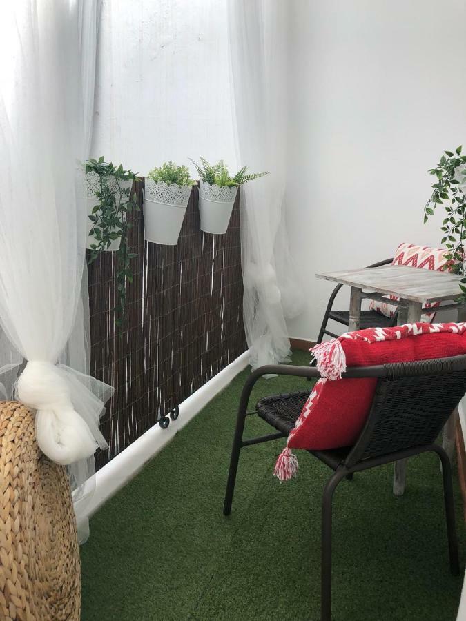 Conil Apartamentos La Dama Y El Vagabundo Conil De La Frontera Zewnętrze zdjęcie